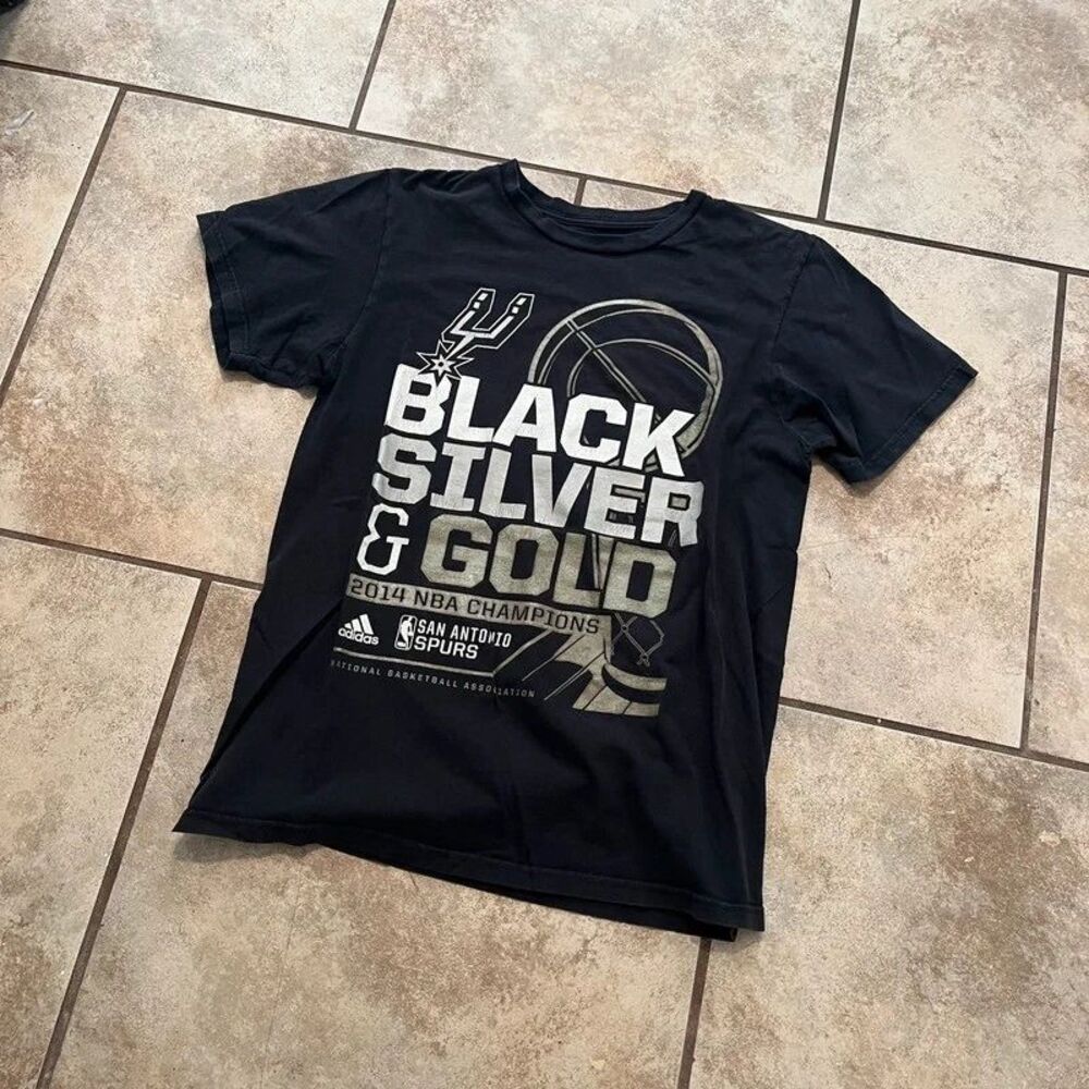 Adidas San Antonio Spurs 2014 NBA Champions T-Shirt Black Silver Gold Size M